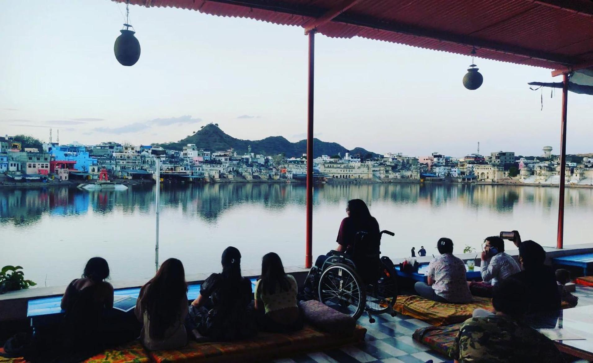 Hostel Doctor Alone Pushkar Exterior foto